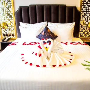 https://saigon-royal-hotel.hotelsvungtau.com