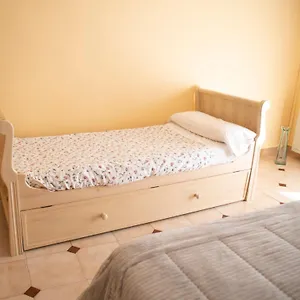 La Cueva De La Abuela España