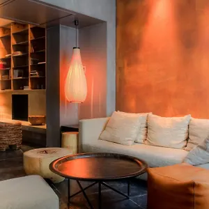 https://hidden-by-elegancia.fr-paris.fr