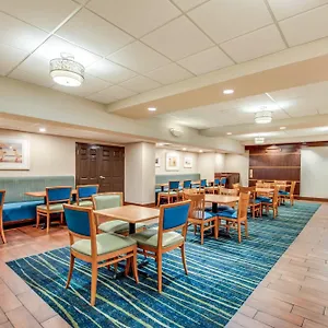 Hotel Country & By Radisson, Virginia Oceanfront , Va Virginia Beach