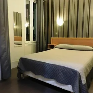 https://bonsejour-montmartre.fr-paris.fr